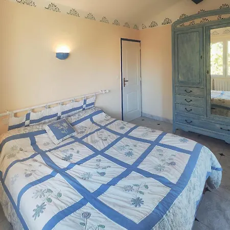 Beautiful In With Private Swimming Pool, Be Inside Or Outside Holiday home