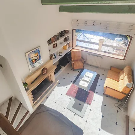 Pet Friendly In Dom wakacyjny Cruzy